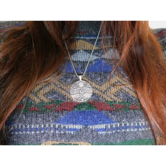 Celtic Tree of Life Pendant Necklace Moon Symbol Spiritual Amulet - Picture 8 of 9
